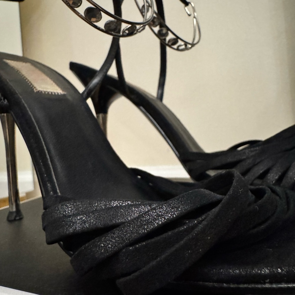 JLO Stiletto with Ankle Jewelry - Picture 3 of 5